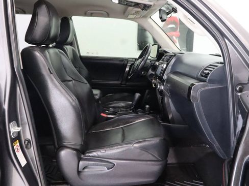 Used 2015 Toyota 4Runner Trail AWD/4WD image 10