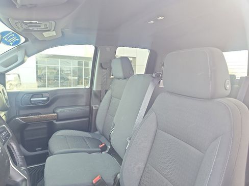 Used 2021 Chevrolet Silverado 1500 LT w/ Convenience Package II image 16