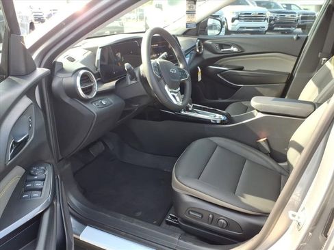 New 2026 Chevrolet Trax ACTIV w/ Driver Confidence Package image 11