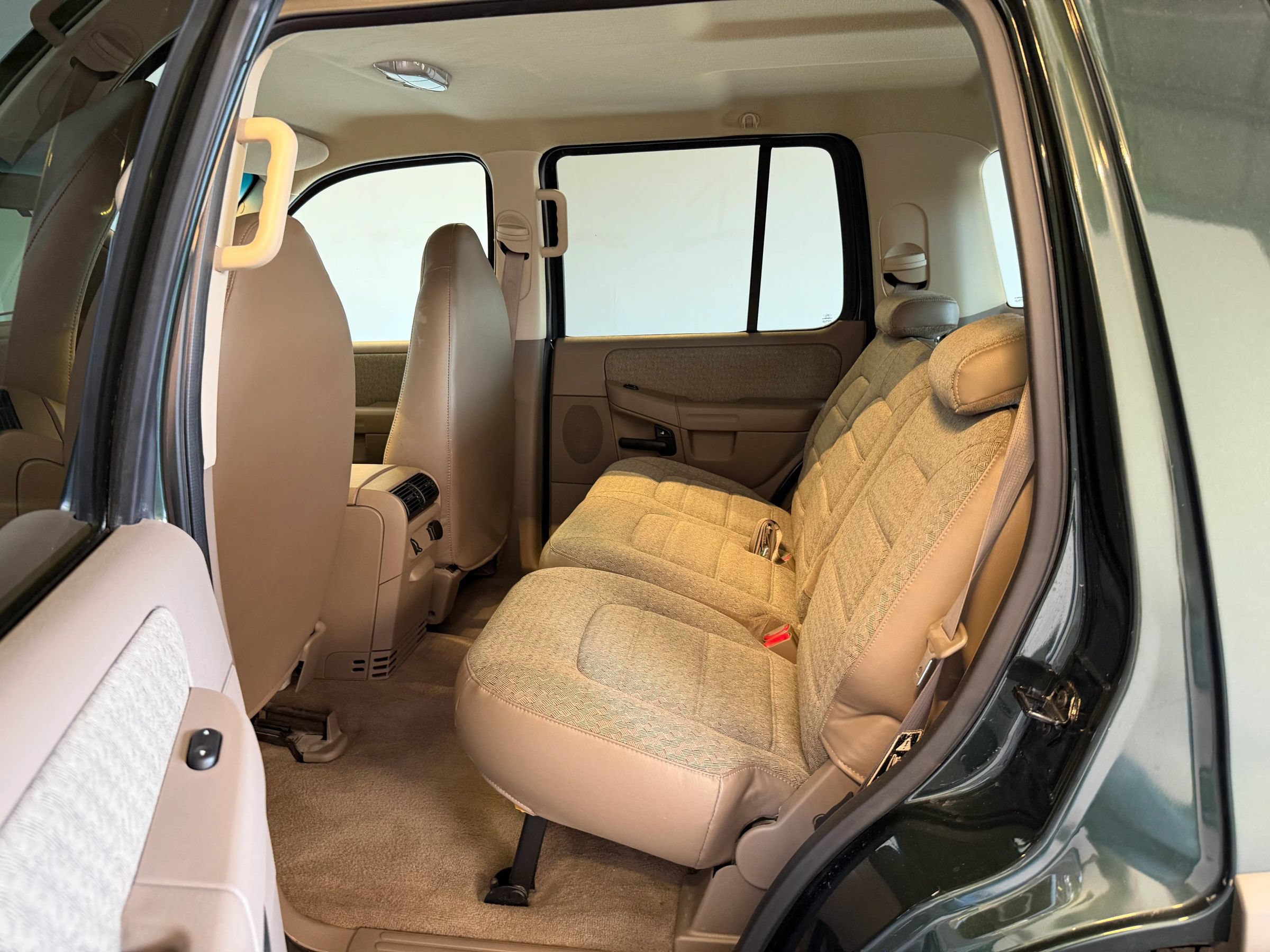 Used 2002 Ford Explorer XLS RWD image 27