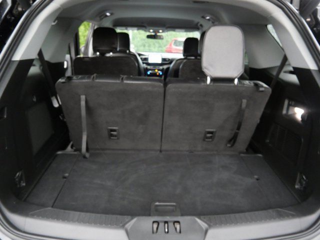 Used 2023 Ford Explorer Limited AWD/4WD image 10