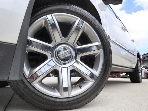 Used 2016 Cadillac Escalade ESV Premium AWD/4WD image 25