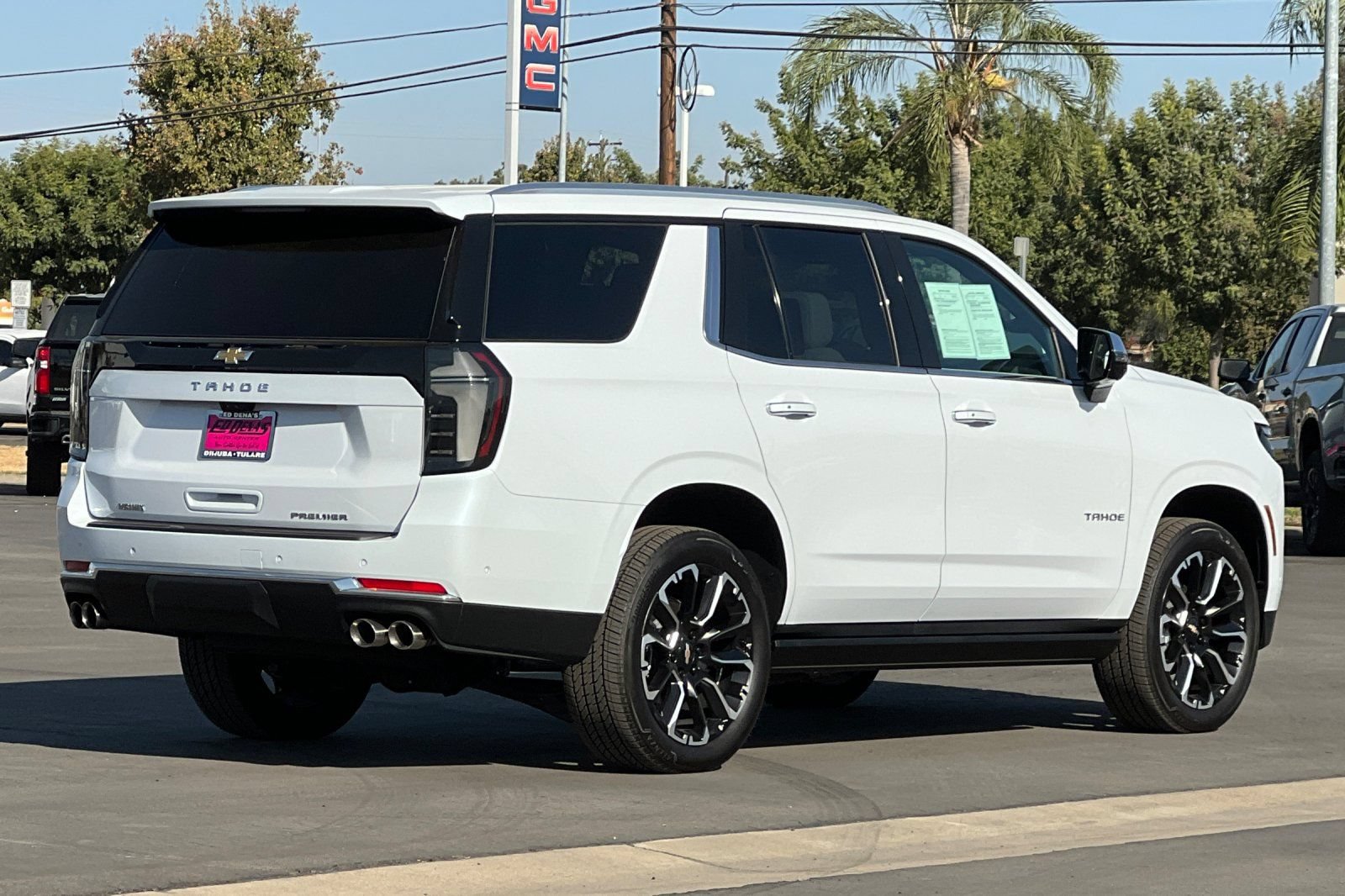 Used 2026 Chevrolet Tahoe Premier AWD/4WD image 4