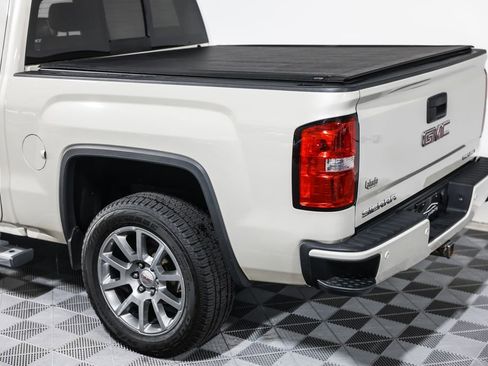 Used 2015 GMC Sierra 1500 Denali w/ Driver Alert Package image 16