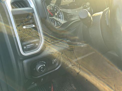 Used 2022 RAM 1500 Big Horn AWD/4WD image 8