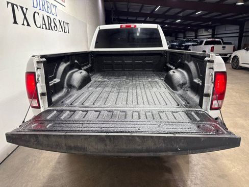 Used 2018 RAM 2500 Tradesman w/ Chrome Appearance Group AWD/4WD image 9