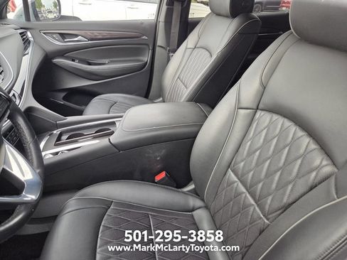 Used 2023 Buick Enclave Avenir w/ Avenir Technology Package AWD/4WD image 6