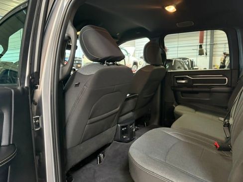 Certified 2024 RAM 2500 Big Horn w/ Night Edition AWD/4WD image 32
