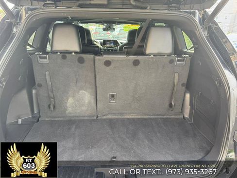 Used 2021 Toyota Highlander XSE image 8