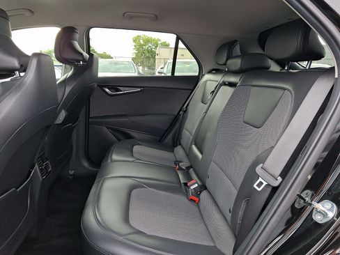 Used 2023 Kia Niro Wind FWD image 10