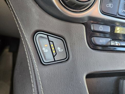 Used 2016 Chevrolet Tahoe LT w/ Luxury Package image 31