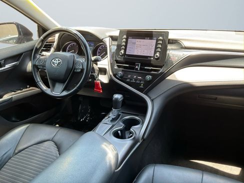 Used 2021 Toyota Camry SE FWD image 14