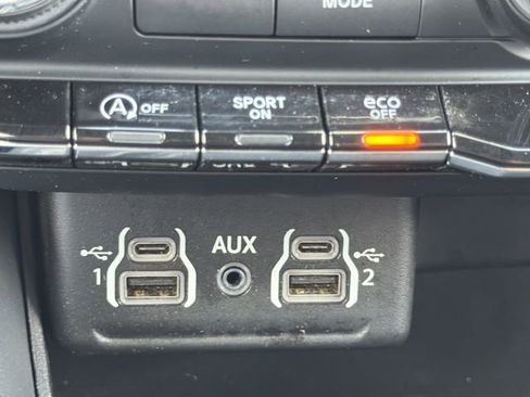 Used 2024 Dodge Durango GT RWD image 7