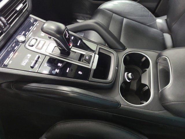 Used 2020 Porsche Cayenne AWD/4WD image 28