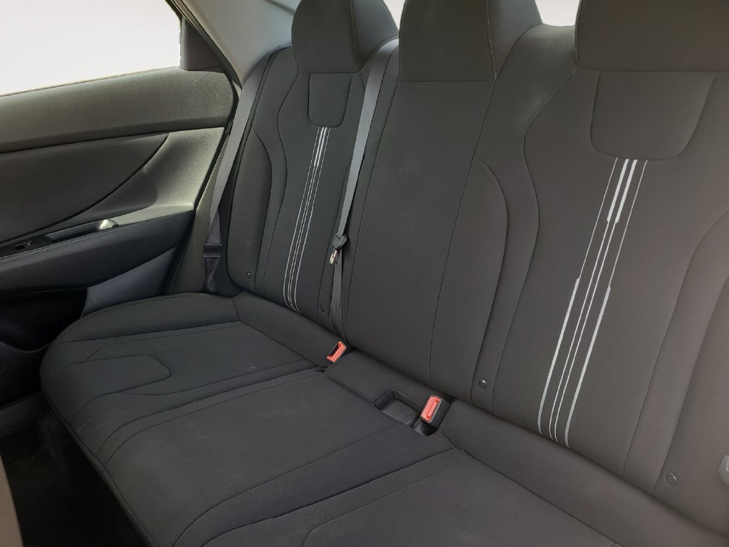Used 2024 Hyundai Elantra SEL FWD image 13