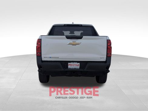 Used 2024 Chevrolet Silverado EV W/T AWD/4WD image 11