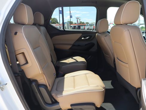 Used 2023 Chevrolet Traverse Premier AWD/4WD image 13
