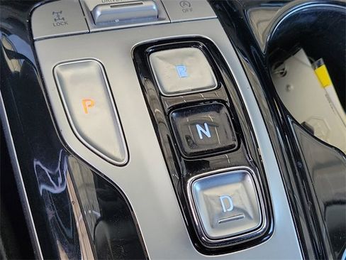 Certified 2022 Hyundai Tucson Limited w/ Cargo Package image 16