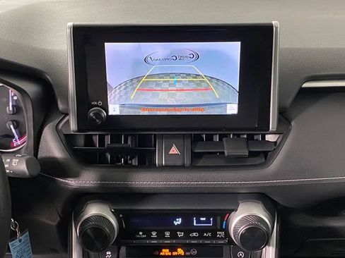 Certified 2023 Toyota RAV4 LE AWD/4WD image 15