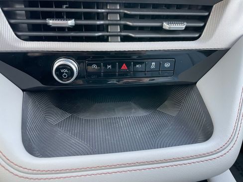 New 2026 Ford Explorer Active w/ Active Comfort Package AWD/4WD image 13