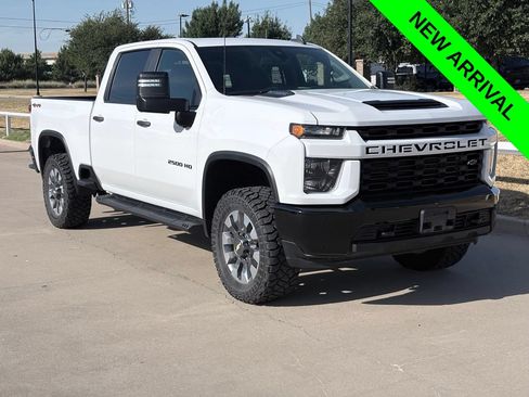 Used 2022 Chevrolet Silverado 2500 Custom w/ Custom Value Package AWD/4WD image 1