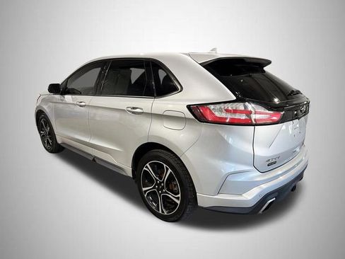 Used 2019 Ford Edge ST w/ Cold Weather Package image 4