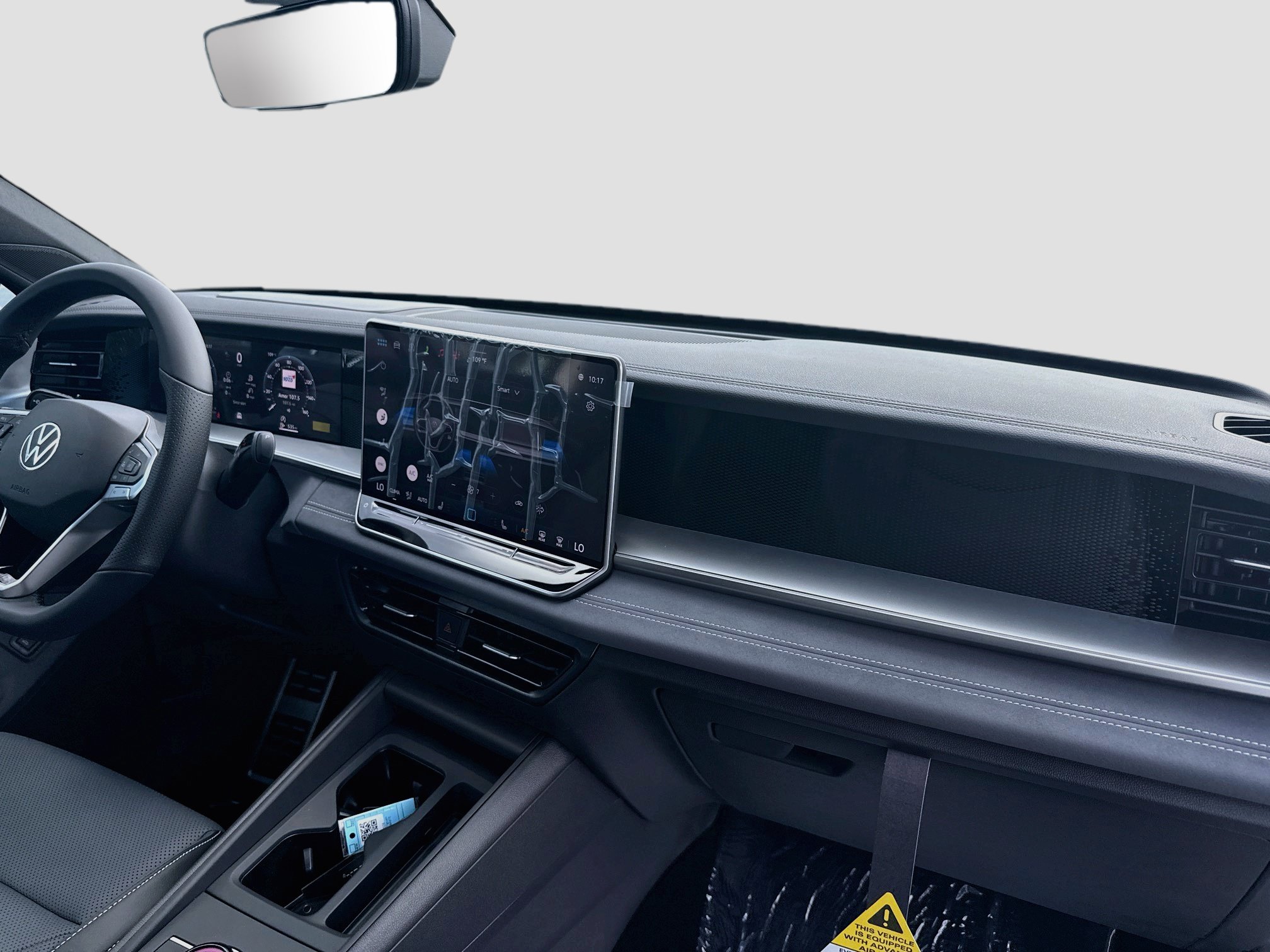 New 2026 Volkswagen Tiguan SE R-Line FWD image 24