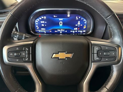 Used 2022 Chevrolet Suburban LT w/ Luxury Package AWD/4WD image 26