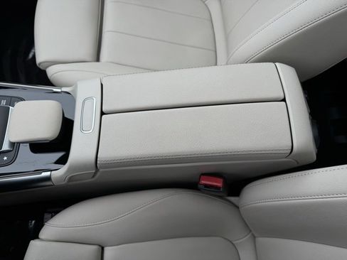 Used 2023 Mercedes-Benz GLB 250 4MATIC image 20