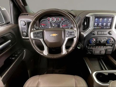 Used 2019 Chevrolet Silverado 1500 LTZ w/ LTZ Premium Package AWD/4WD image 8