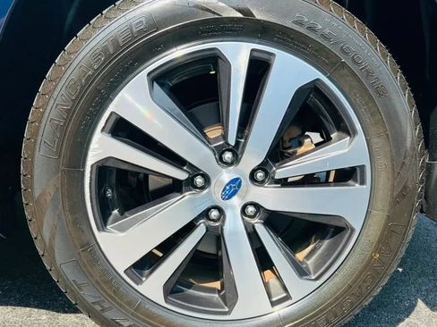 Used 2018 Subaru Outback 3.6R Limited AWD/4WD image 25