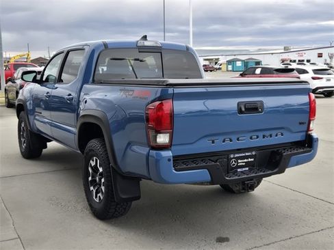 Used 2019 Toyota Tacoma TRD Off-Road image 13
