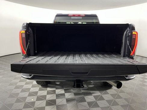 Used 2025 GMC Sierra 2500 AT4 w/ AT4 Premium Plus Package AWD/4WD image 43