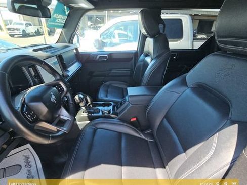 Used 2025 Ford Bronco Badlands AWD/4WD image 5