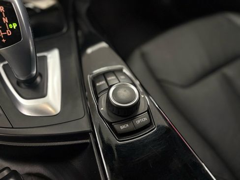 Used 2017 BMW 320i xDrive Sedan image 27