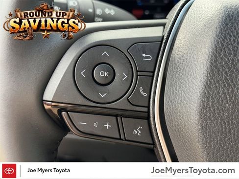 Used 2024 Toyota Venza Limited image 24