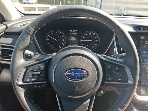 Used 2025 Subaru Outback Limited AWD/4WD image 19