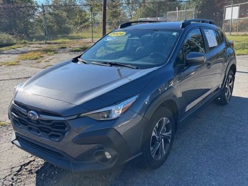 Used 2024 Subaru Crosstrek 2.0i Premium image 3