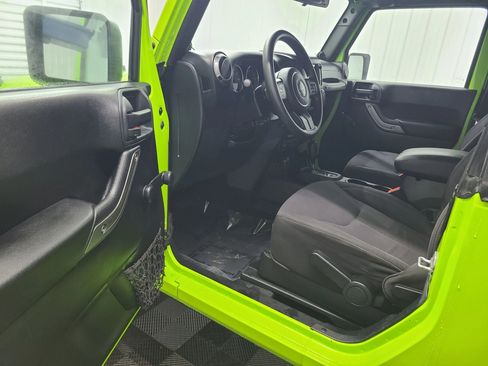 Used 2013 Jeep Wrangler Sport image 19