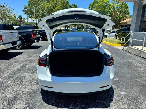 Used 2021 Tesla Model 3 Standard Range Plus RWD image 6