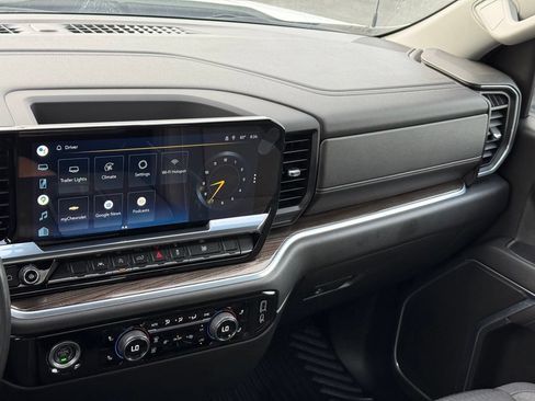 Used 2022 Chevrolet Silverado 1500 LT RWD image 23