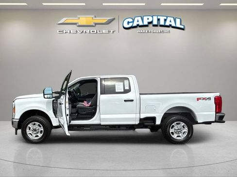 Used 2025 Ford F250 XLT w/ FX4 Off-Road Package AWD/4WD image 9