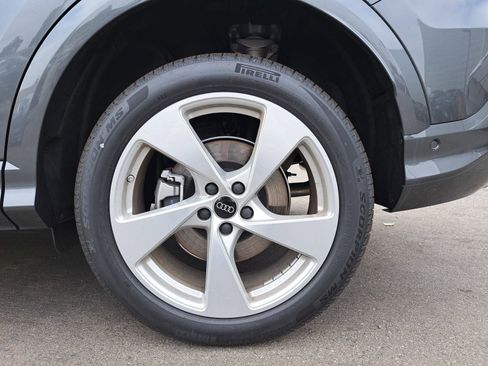 New 2025 Audi Q5 Premium Plus image 39