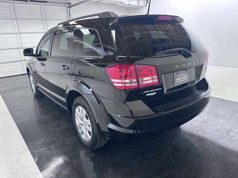 Used 2019 Dodge Journey SE FWD image 10