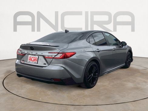 Used 2025 Toyota Camry SE w/ Multimedia Upgrade Package image 12