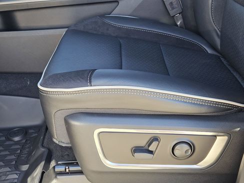 New 2026 RAM 1500 Laramie w/ Night Edition image 29