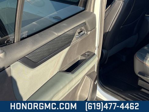 Used 2025 GMC Acadia AT4 w/ LPO, Floor Liner Package image 19