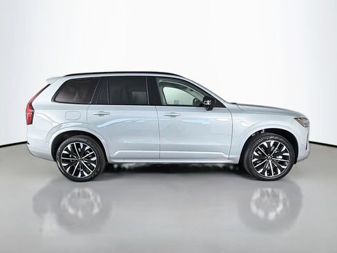 New 2026 Volvo XC90 T8 Ultra w/ Protection Package AWD/4WD image 8