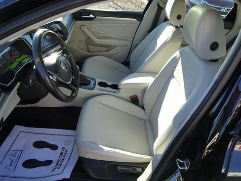 Used 2019 Volkswagen Jetta SE image 10