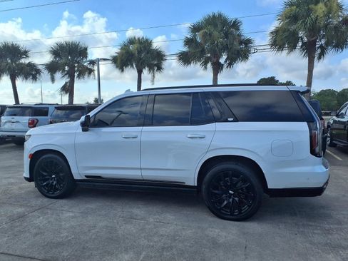 Used 2023 Cadillac Escalade Sport w/ LPO, ONYX Package AWD/4WD image 8